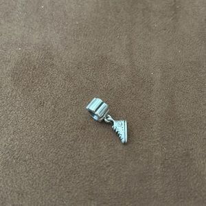 Running sneaker Pandora charm (retired)